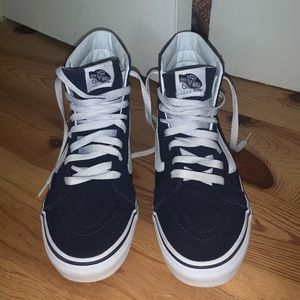 dark blue sk8-hi vans !!